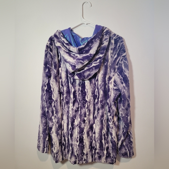 Faux Minky reversible coat / Coquettery Clothing - Picture 5 of 5